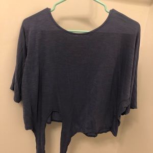 Casual crop top with tie